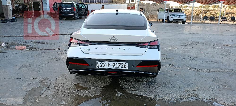 هیوندای ئەلەنترا